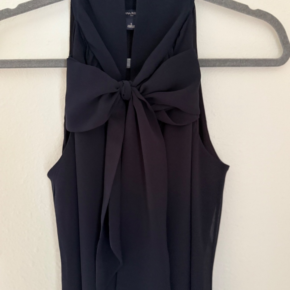 Banana Republic Tie Bow Top - Picture 2 of 9